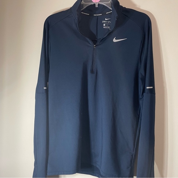 Nike  Navy Men’s Dri Fit 1/4 Zip~ size medium Great for everyday or active wear - Picture 7 of 8